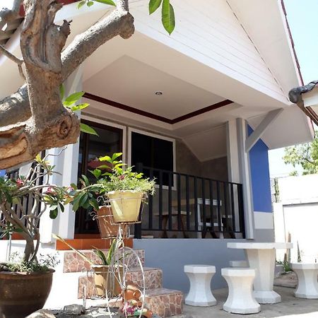 Poopreaw Koh Larn Apartment Екстериор снимка